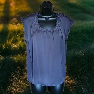 Umgee Charcoal Gray Ladies Medium Ruffled Scoop Neck And Cap Sleeves EUC